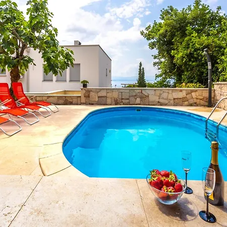 Seaside With A Swimming Pool Njivice, Krk - 21421 Lejlighed Njivice