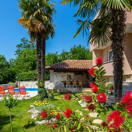 Apartament Seaside With A Swimming Pool Njivice, Krk - 21421 Nijvice