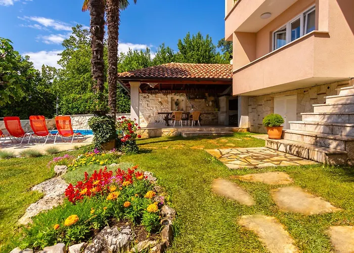 Apartament Seaside With A Swimming Pool Njivice, Krk - 21421 *
