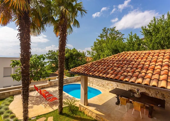 Apartament Seaside With A Swimming Pool Njivice, Krk - 21421 Nijvice